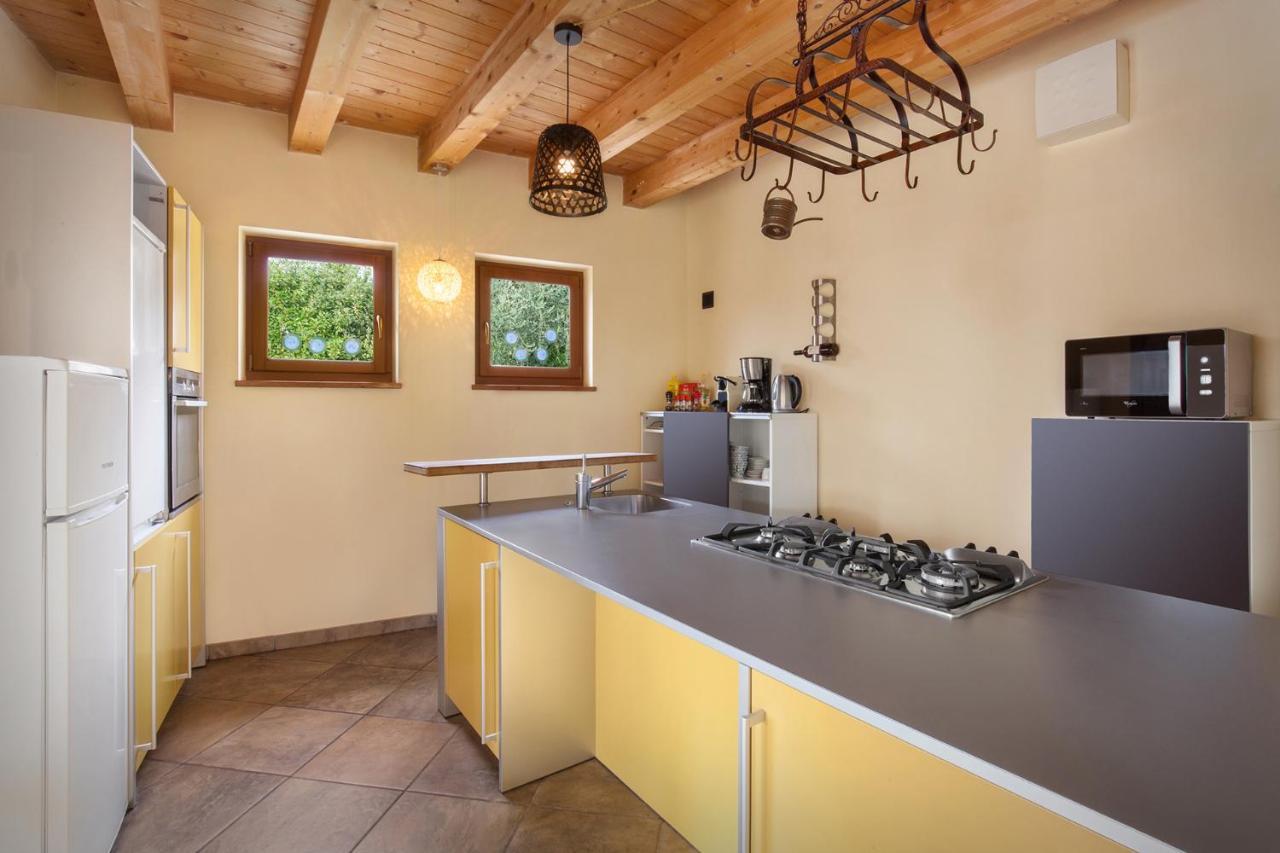 Villa Cipressi - Luxuri Lounge - Μαλτσεζίνε Εξωτερικό φωτογραφία