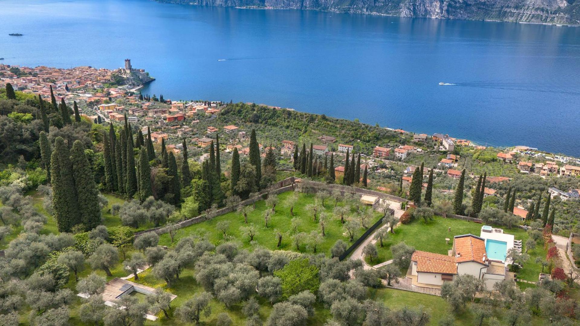 Villa Cipressi - Luxuri Lounge - Μαλτσεζίνε Εξωτερικό φωτογραφία