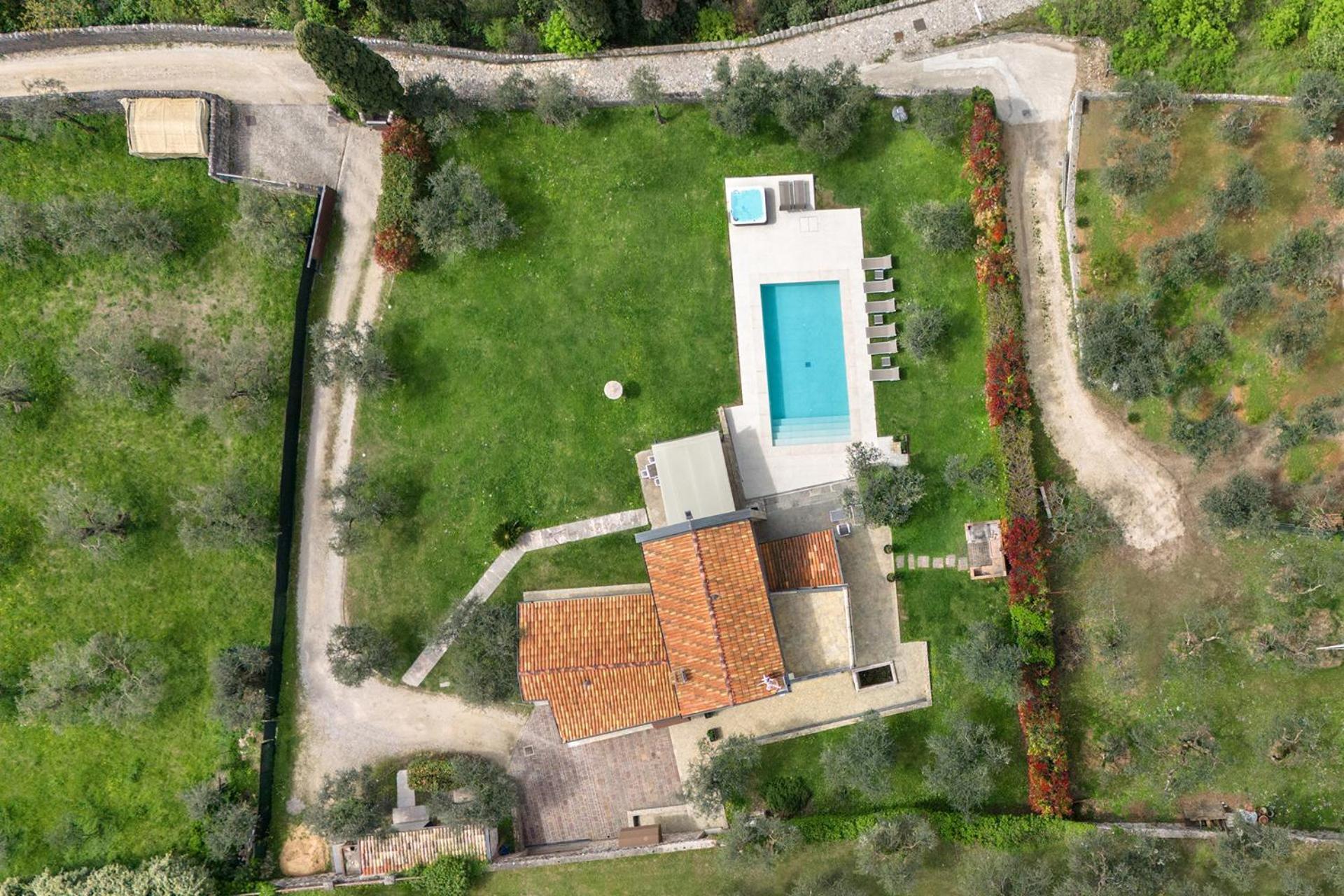 Villa Cipressi - Luxuri Lounge - Μαλτσεζίνε Εξωτερικό φωτογραφία