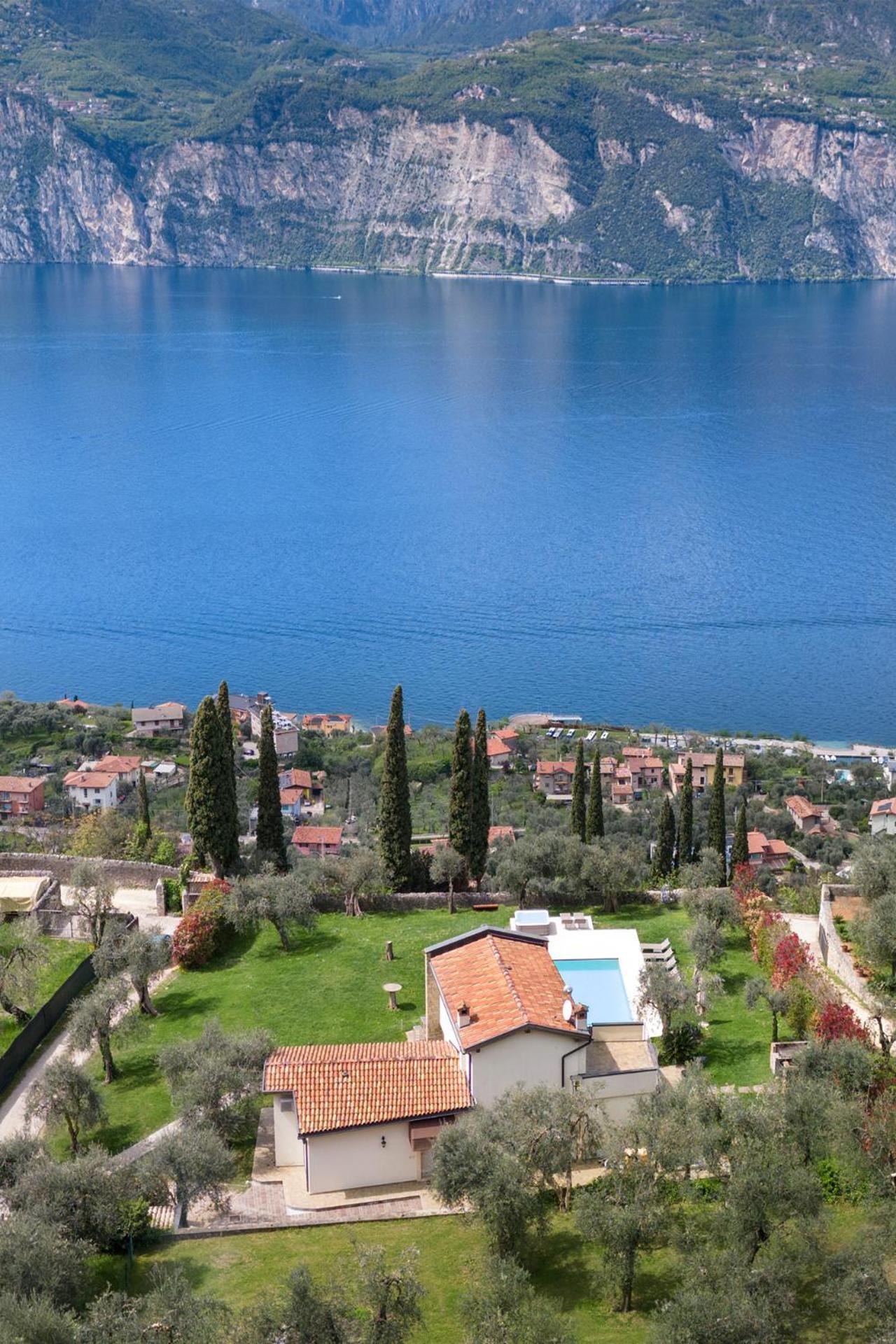 Villa Cipressi - Luxuri Lounge - Μαλτσεζίνε Εξωτερικό φωτογραφία