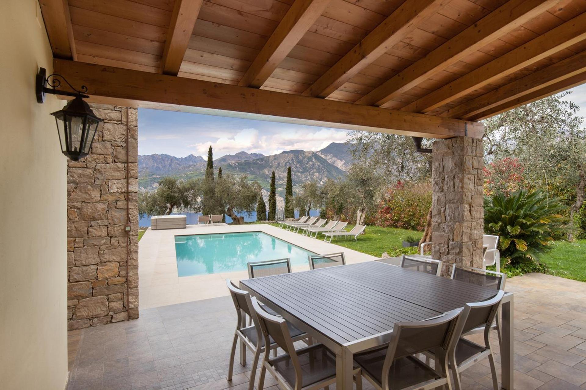 Villa Cipressi - Luxuri Lounge - Μαλτσεζίνε Εξωτερικό φωτογραφία